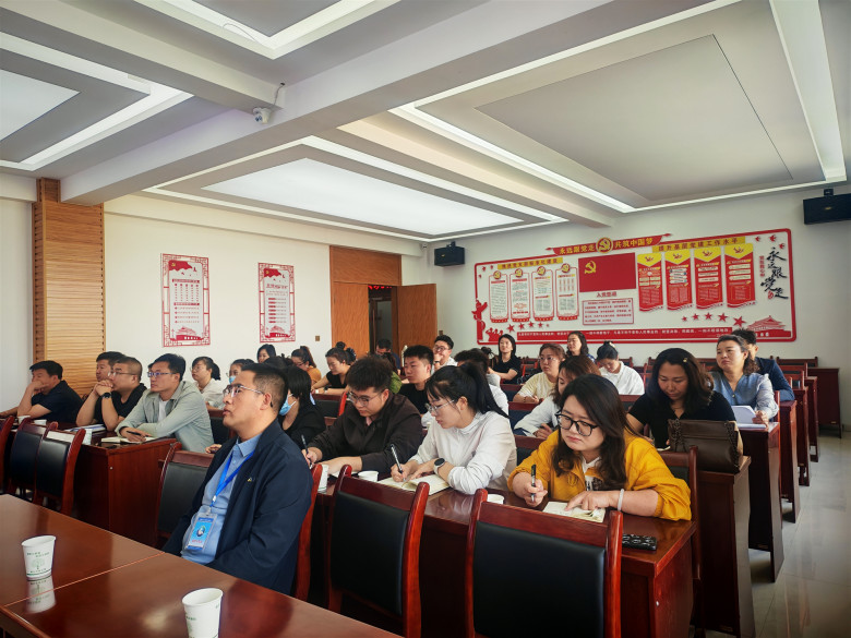 交易中心召开中介代理机构场内培训会 提升招投标代理服务水平